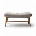Banc en tissu gris clair sur pieds en bois naturel 100 x 50 x 40cm